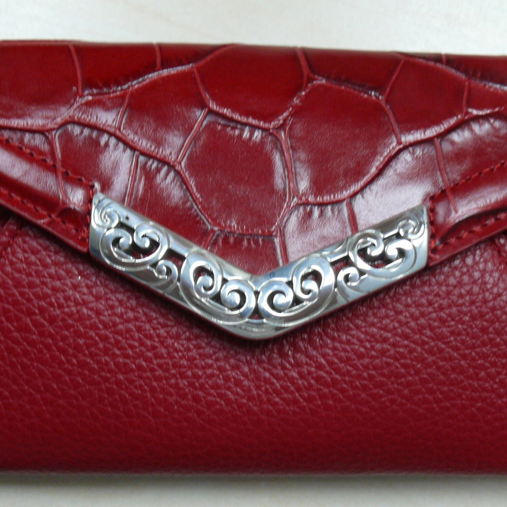 Brighton Mingle Small Red Croc Leather Env. Wallet